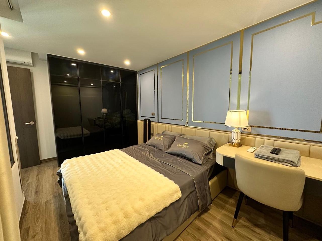Queen Penhouse Duplex Hanoï